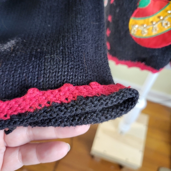 Womans Nutcracker Christmas Cardigan Cute Appliques Red Trim Size Large - Picture 6 of 13